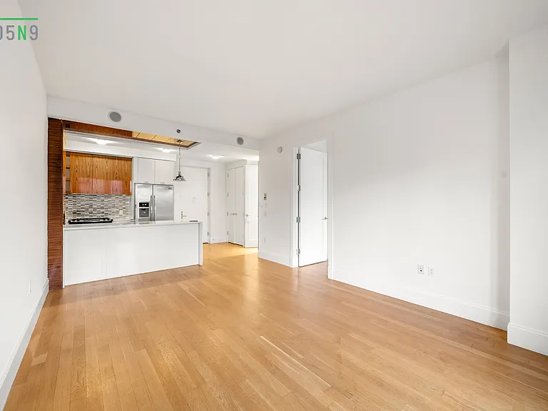 205 N 9th St #3B — Photo 1