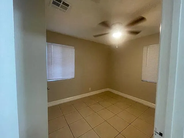 400 Metcalf Ct — Photo 34