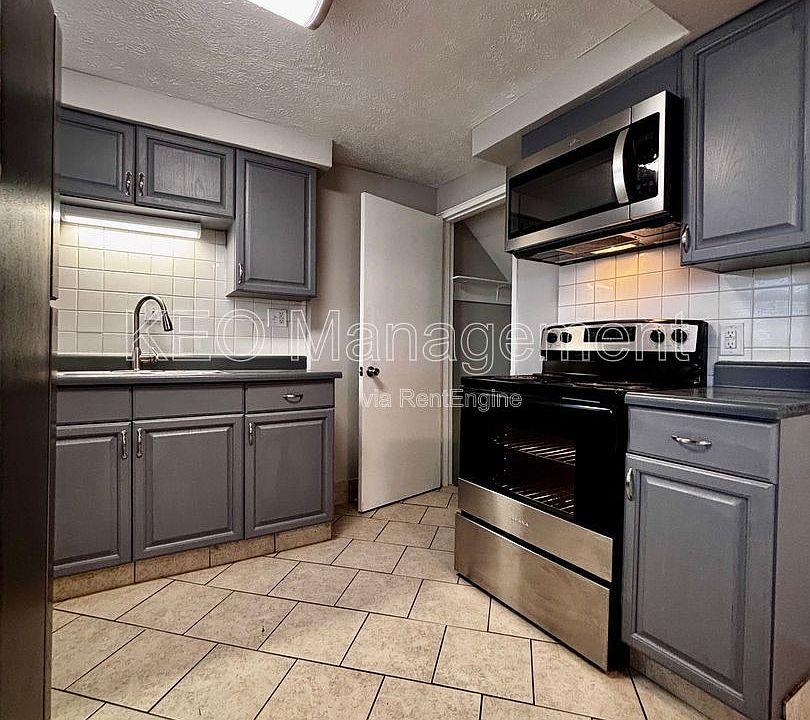 1st image of 1059 Wilmington Ave APT 1