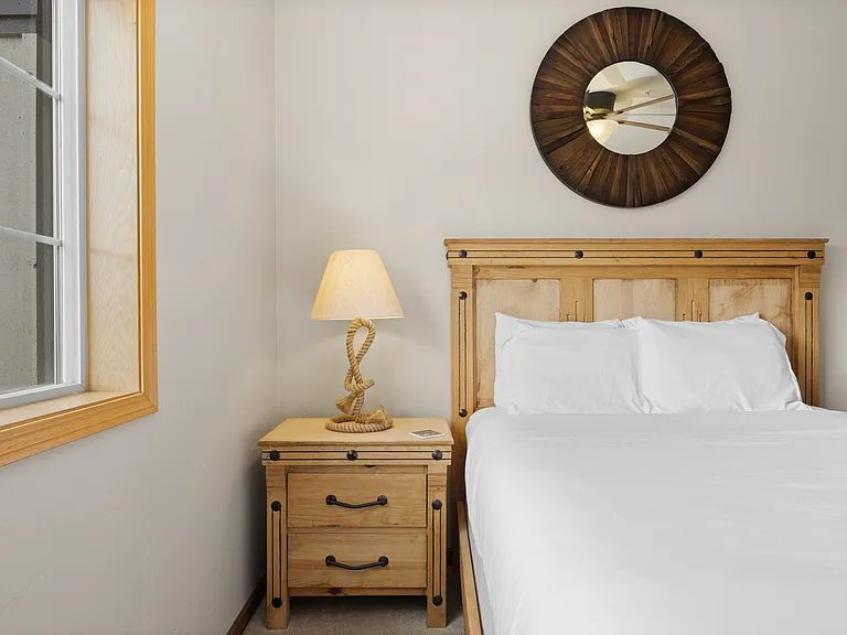 Queen Bedroom 2