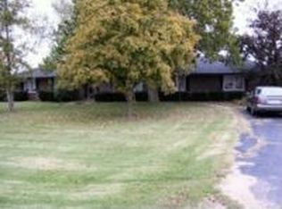 2290 Rissler Rd, Sedalia, MO 65301