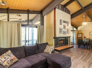 872 Sierra Vista Dr APT 2, Twin Peaks, CA 92391