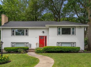 30 Cutter St #B, Melrose, MA 02176