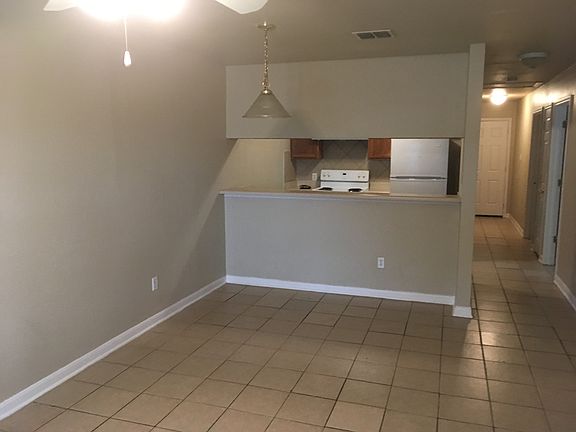 5th image of 155 Ferris Ave APT 1