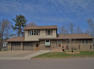 2242 Montgomery St, Marquette, MI 49855