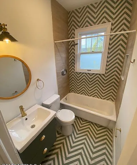 2744 Riverside Ave #16 — Photo 8