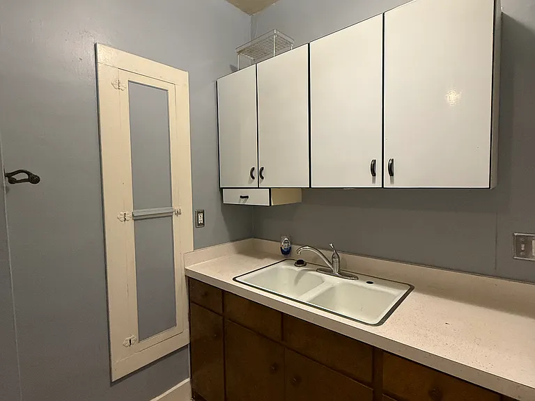 2313 Central Ave #1 — Photo 5