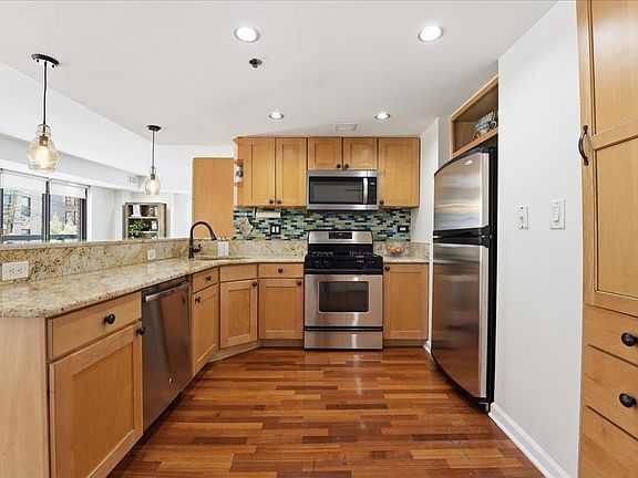 3rd image of 700 1st St APT 3H