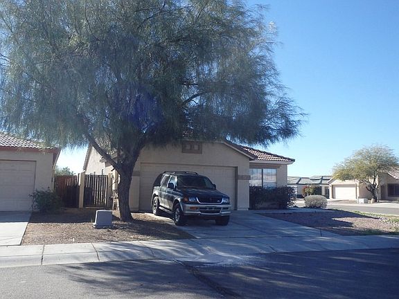 4th image of 10827 W Virginia Ave
