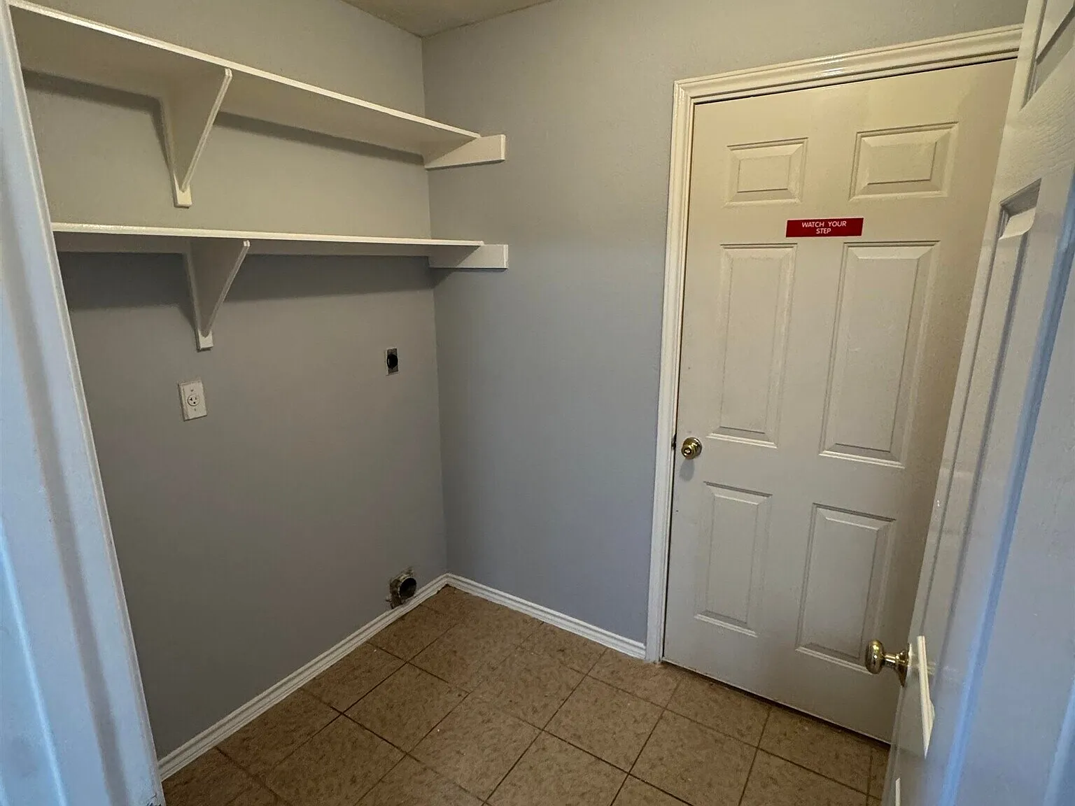 3 bed, 2.5 bath, 2020 sqft, $1,850 — Photo 3