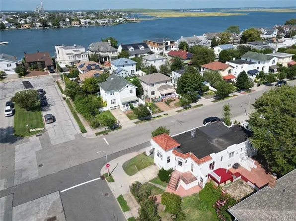 720 Franklin Boulevard, Long Beach, NY 11561