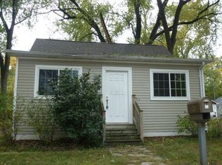 23 Matts Rd, Fox Lake, IL 60020