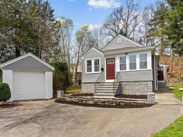 29 Zanfagna St, Johnston, RI 02919