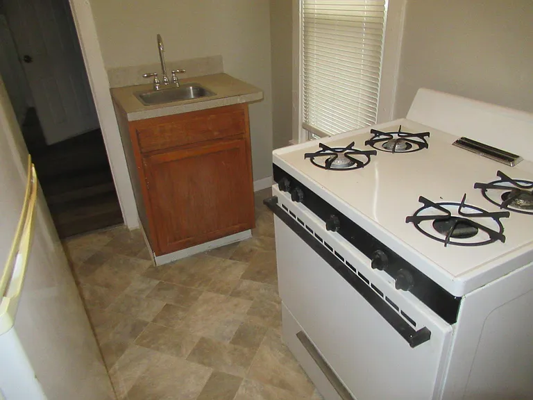 193 Columbus St #1 — Photo 5