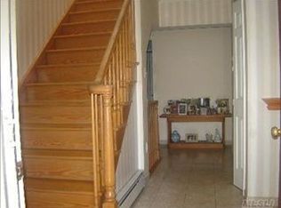 9 Fowler Ave, Ronkonkoma, NY 11779