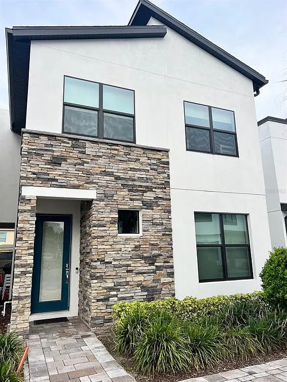 4 bed, 3.0 bath, 1823 sqft, $3,100 — Photo 1