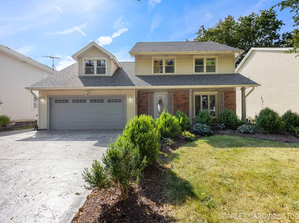 584 Beaconsfield Ave, Naperville, IL 60565