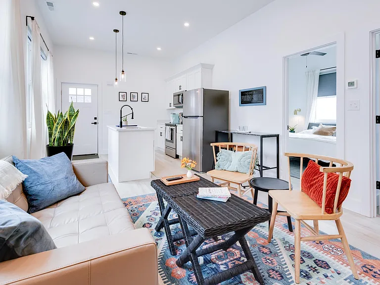 1402 Fletcher Ave #B — Photo 6
