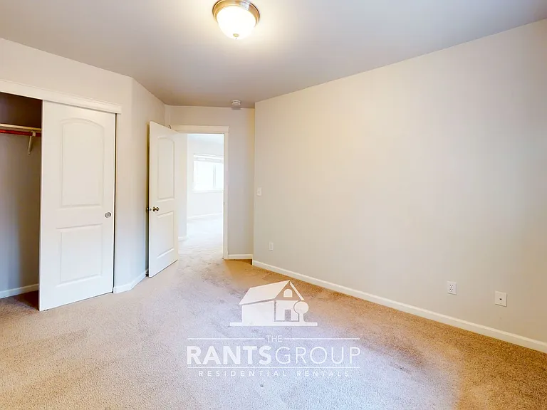 5146 Balustrade Blvd SE — Photo 16