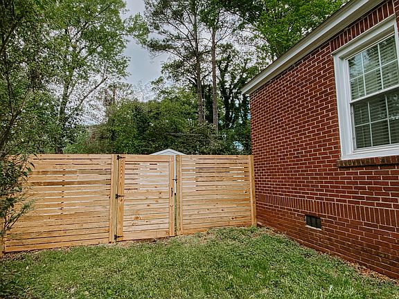 4th image of 220 Gracemont Dr