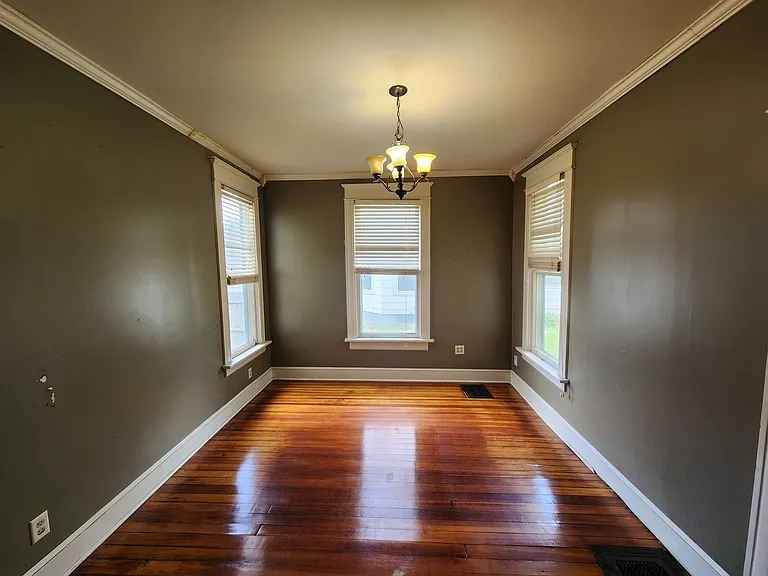 308 S Lincoln Ave — Photo 8