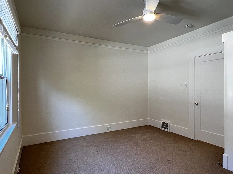 28 Cordone Dr — Photo 6