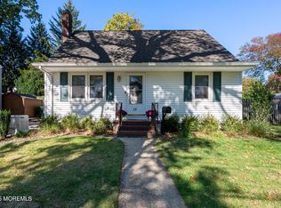 15 Hillside St, Red Bank, NJ 07701