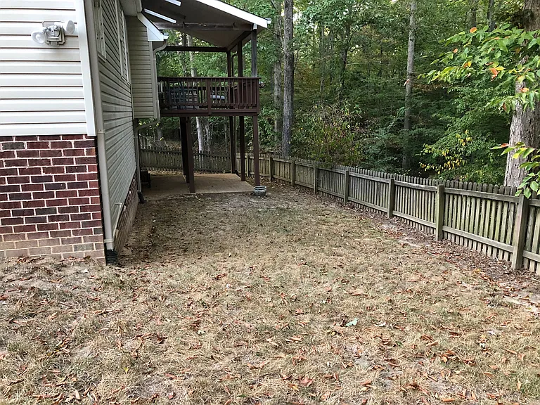 Kestrel back yard deck_10112019