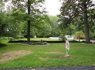 231 Maple Dr, Greensburg, PA