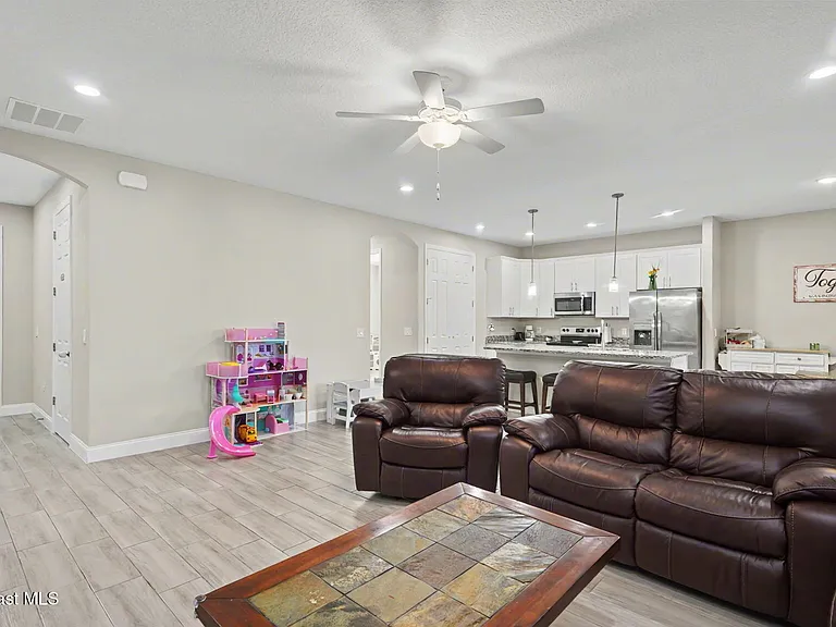 1835 Eugenia Ct NW — Photo 14