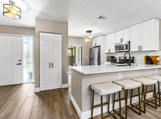 35 Mahoris Dr, Royal Palm Beach, FL 33411