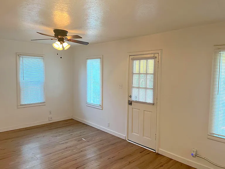 101 Elliot St — Photo 3