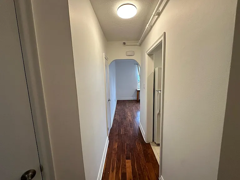 16 Church St E #8 — Photo 6