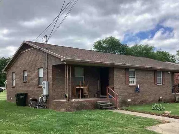 412 Lucky Debonair Dr, Hopkinsville, KY 42240