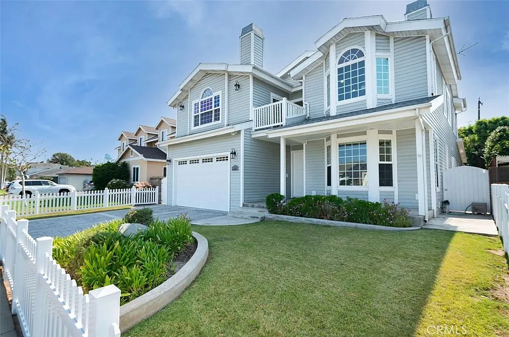 5 bed, 2941 sqft, $9,200 — Photo 2