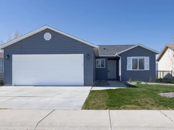2416 Cardinal Dr, Caldwell, ID 83605
