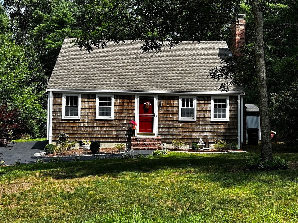 1st image of 440 Plymouth St