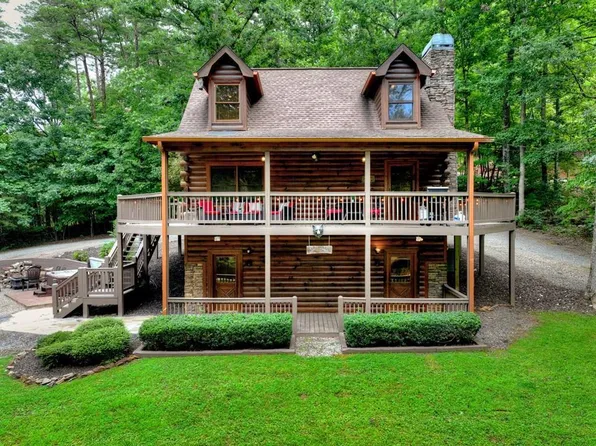 115 Fox Run Dr, Blue Ridge, GA 30513