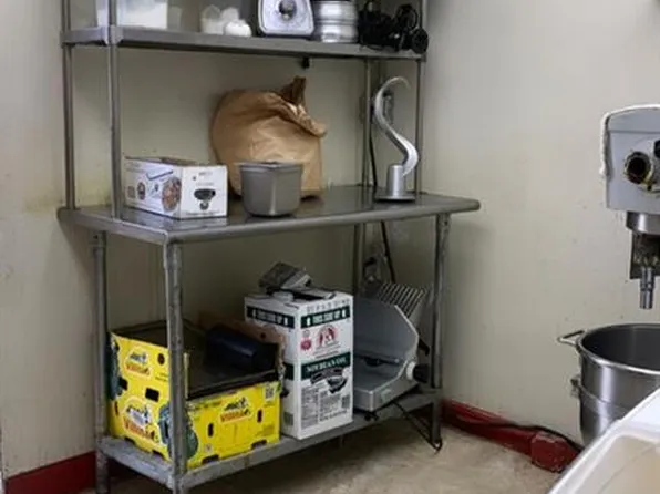 5011 Avenue N image 10 of 14