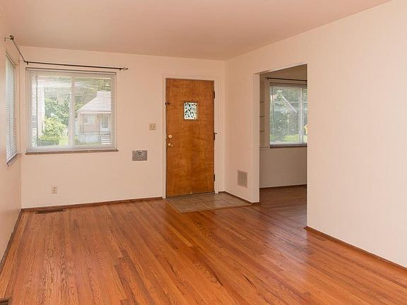 4th image of 709 Wilbud Dr