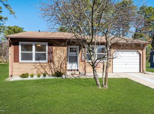 27 Hummingbird Ln #73, Manchester Township, NJ 08759