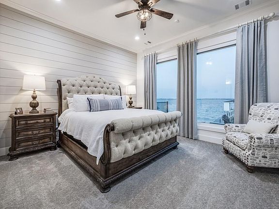 3rd image of 2217 Lakeview Lndg