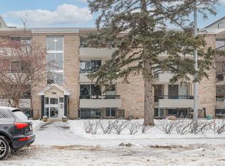 123 N 24th Ave SW #105, Calgary, AB T2S 0J8