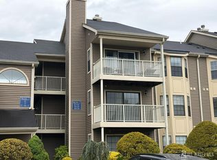 60 Lear Ct, East Brunswick, NJ 08816