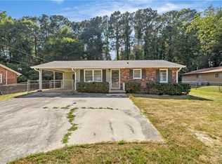 6189 Castlewood Dr, Morrow, GA 30260