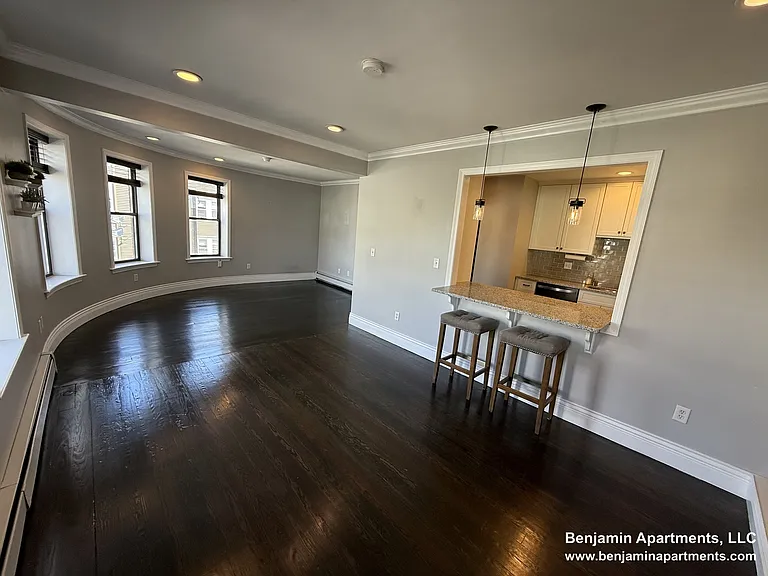 60 Florida St #1 — Photo 3