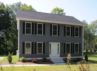 6 Flat Brook Ct, Gales Ferry, CT 06335