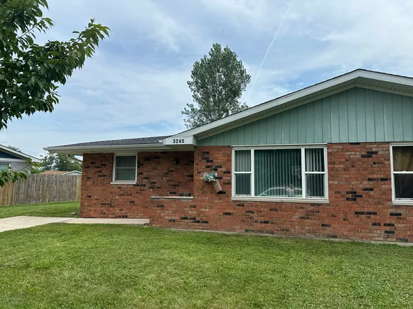 3245 Whittier St, Portage, IN 46368