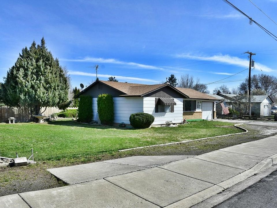 941 Franklin Road - Tieton, WA 98947