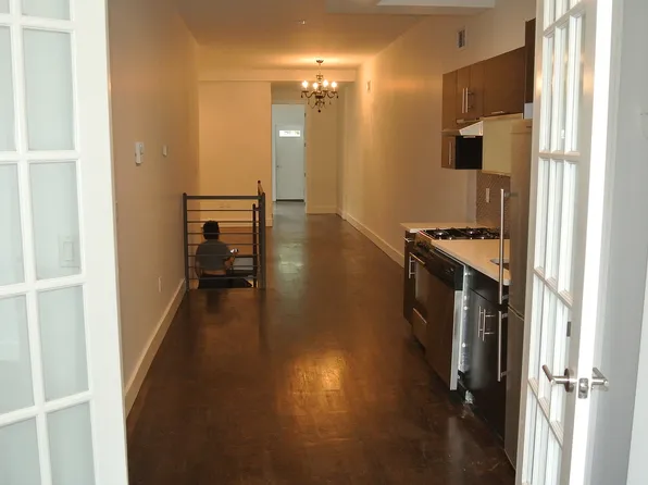 289 Harman St APT 1L, Brooklyn, NY 11237